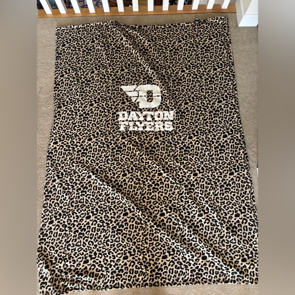 Dayton Flyers MV Sport Leopard Print Blanket